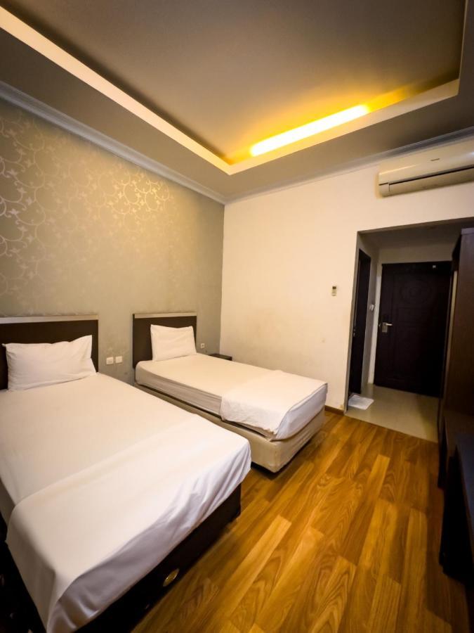 Motel Mess Mt Haryono Sampit Zewnętrze zdjęcie